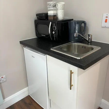 Private Detached Small Bedroom And Bathroom Only- Is Not An Apartment Butlersbridge